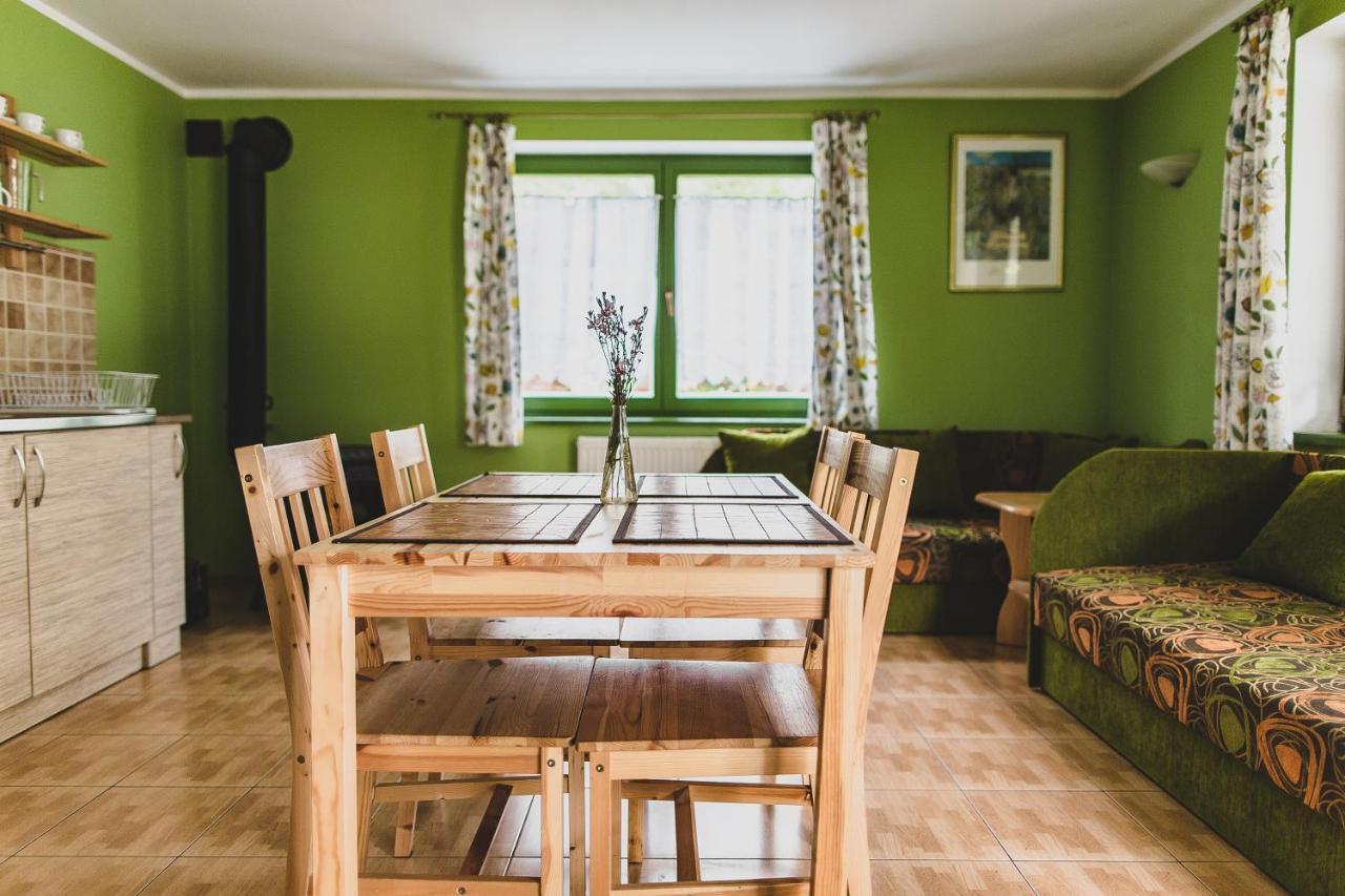Stajnia Sarnowek Nad Jeziorem Rozany Rozajny Wielkie Bagian luar foto