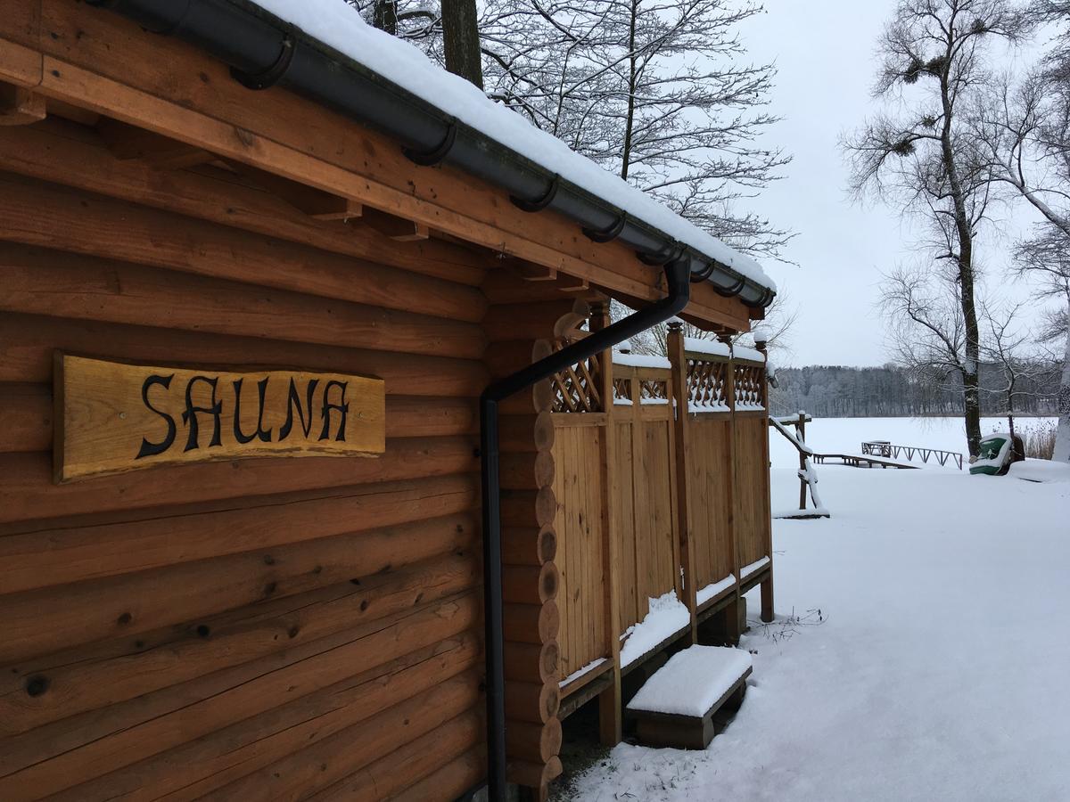 Stajnia Sarnowek Nad Jeziorem Rozany Rozajny Wielkie Bagian luar foto